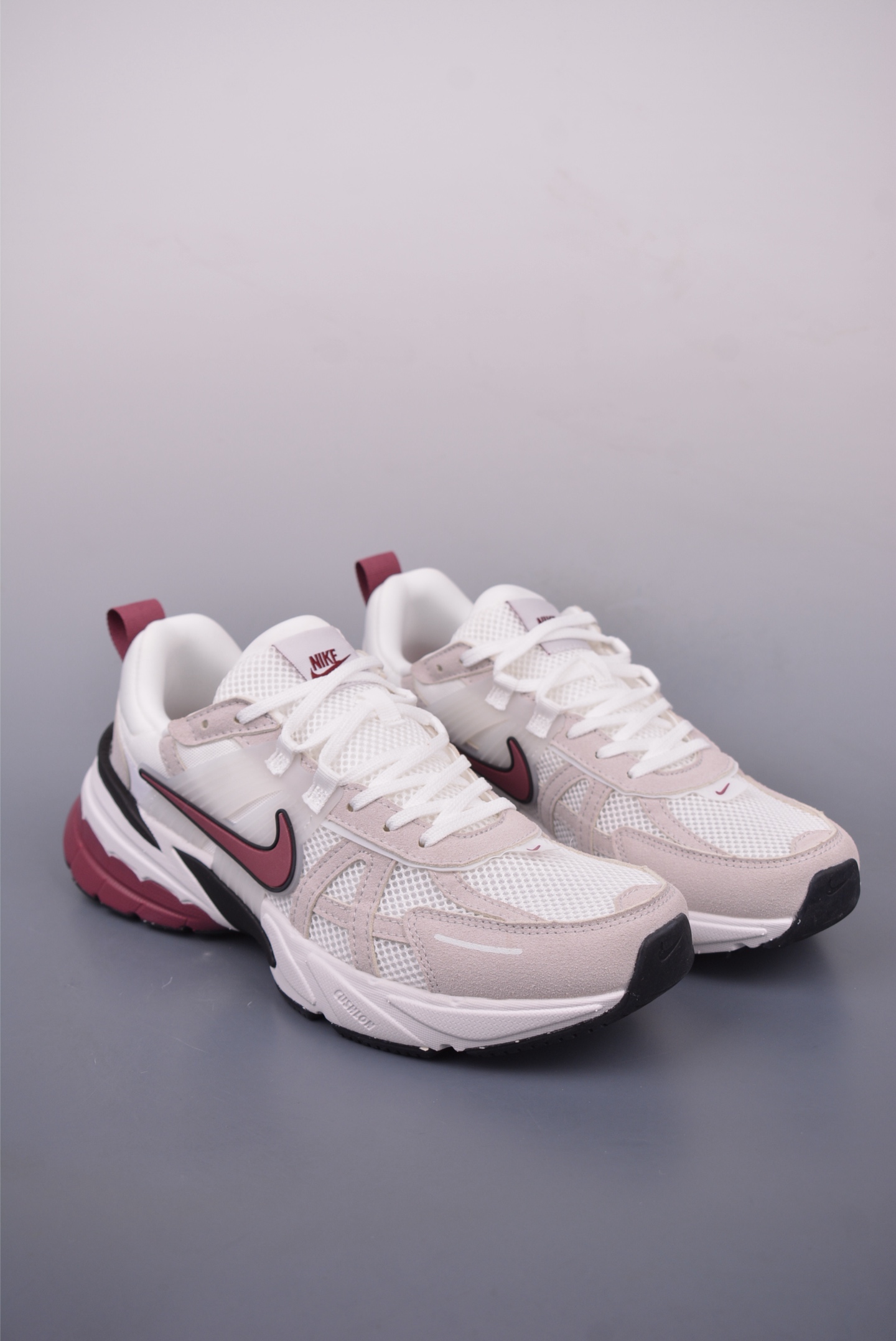 Nike Wmns V2K Runtekk Low running shoes white gray wine red hook HQ3500-100