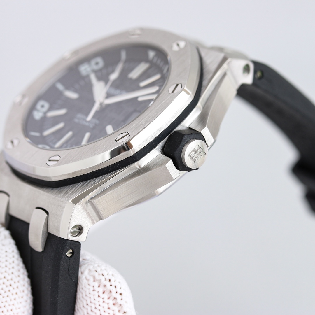 Audemars Piguet Royal Oak Offshore Series 15710ST.OO.A002CA.01