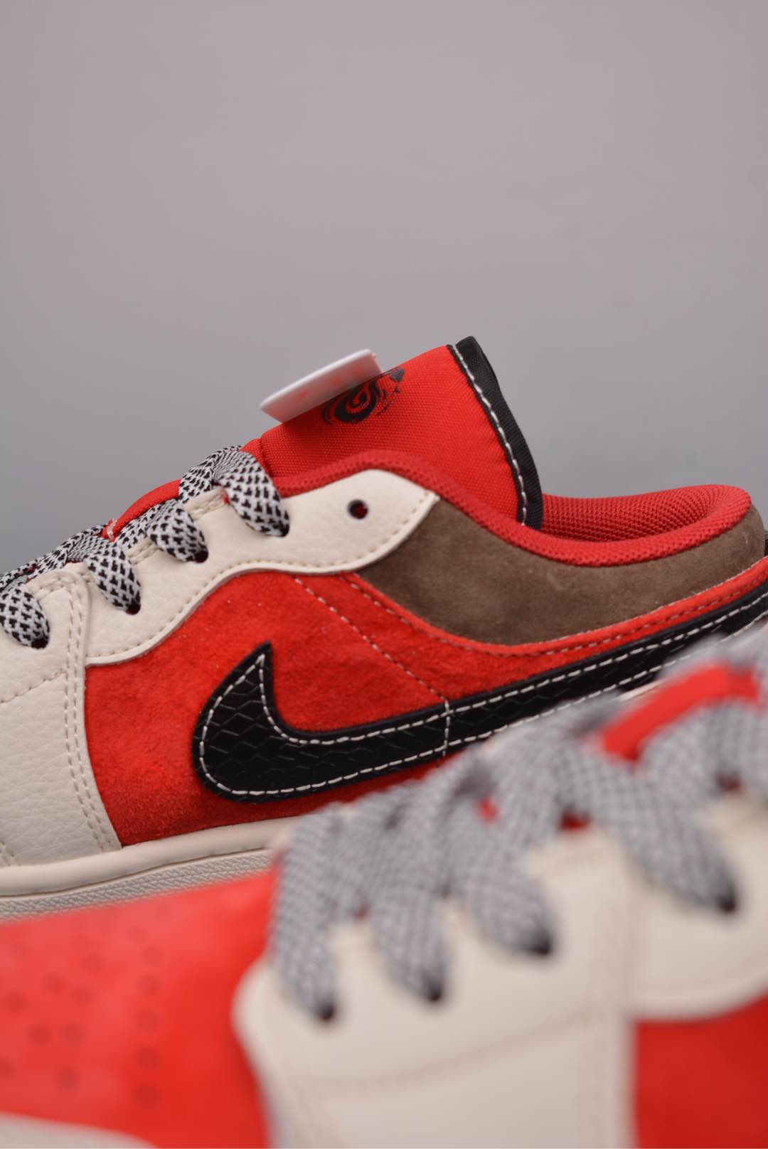 Supreme x Nike Air Jordan 1 Low OG Year of the Snake Beige Red FC1688-203
