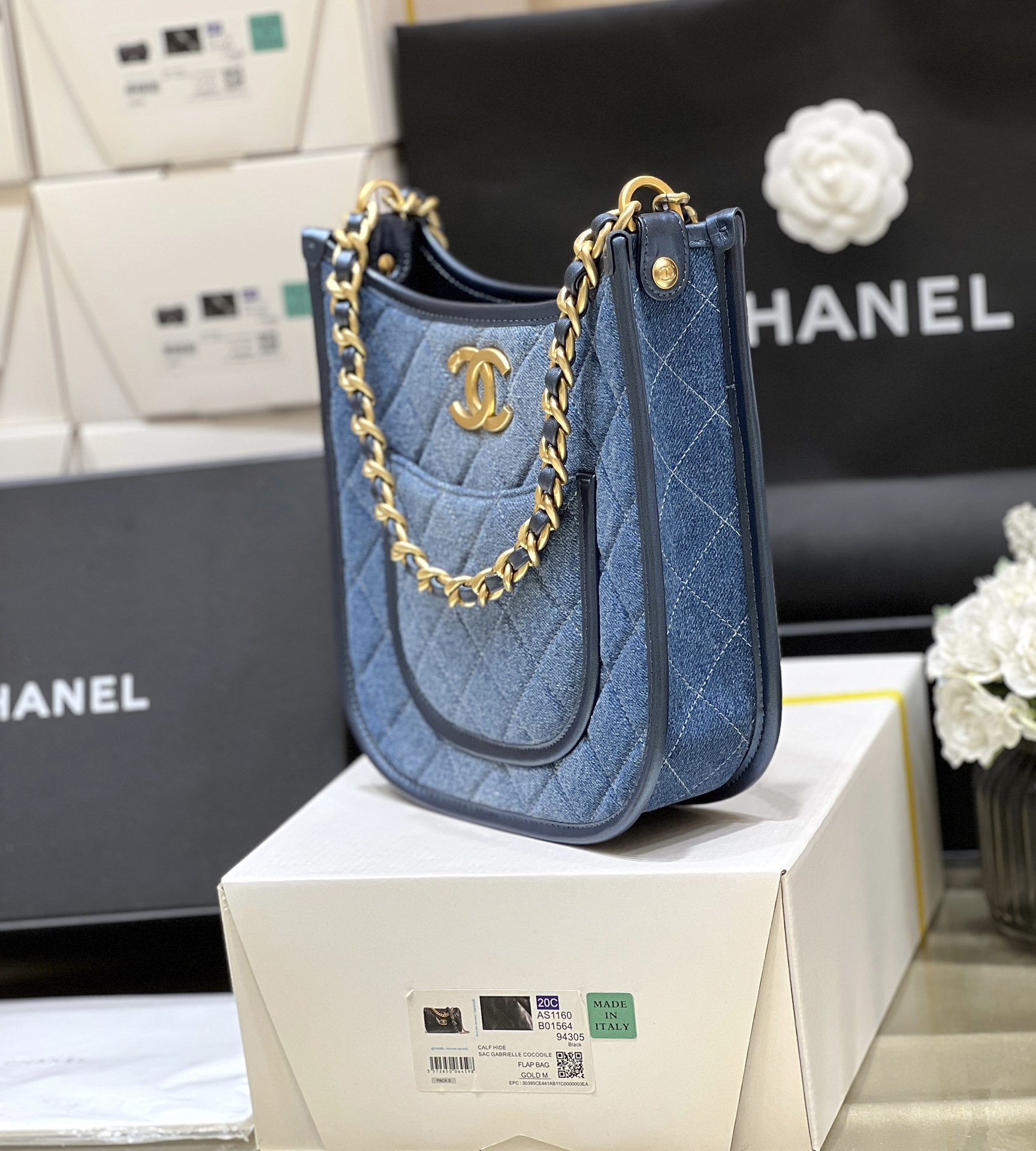 Chanel 24S denim hobo AS4532 00128