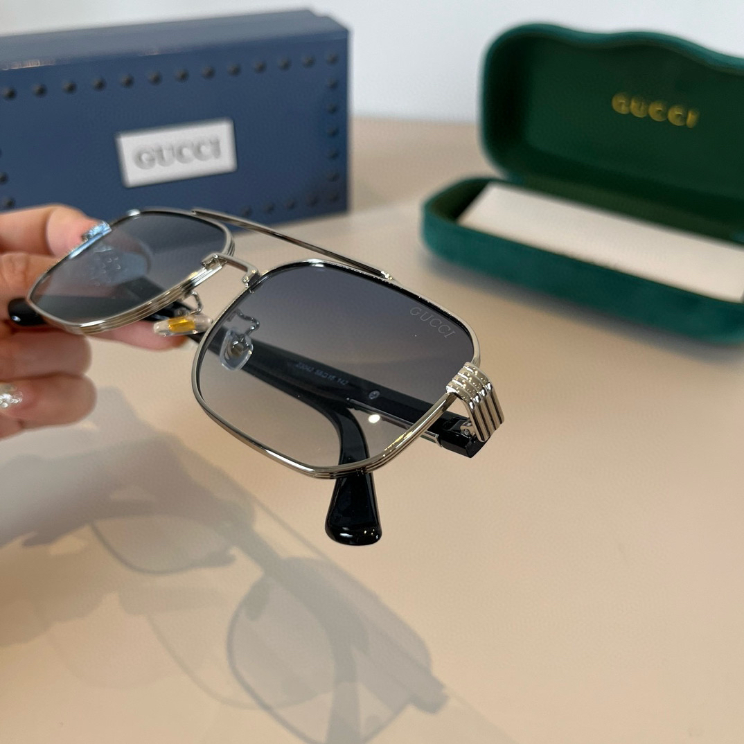 Gucci Square Frame Sunglasses