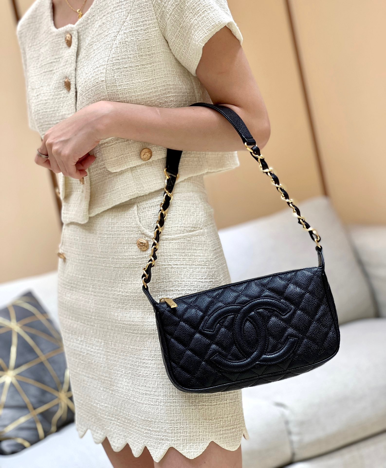 Chanel Vintage Second-Hand Underarm Bag 50920