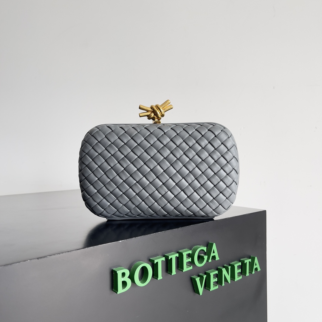 Bottega Veneta 24 Spring Fashion Braided Evening Bag 717622