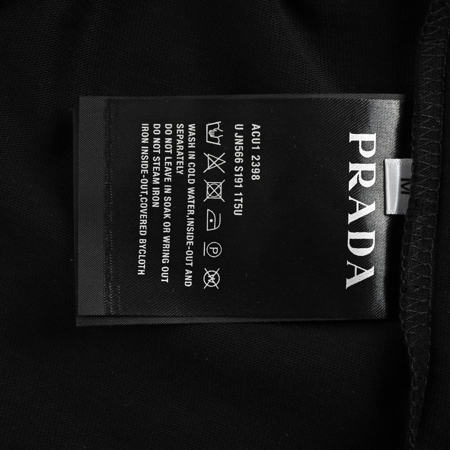 Prada 25ss triangle leather patch pocket short sleeve