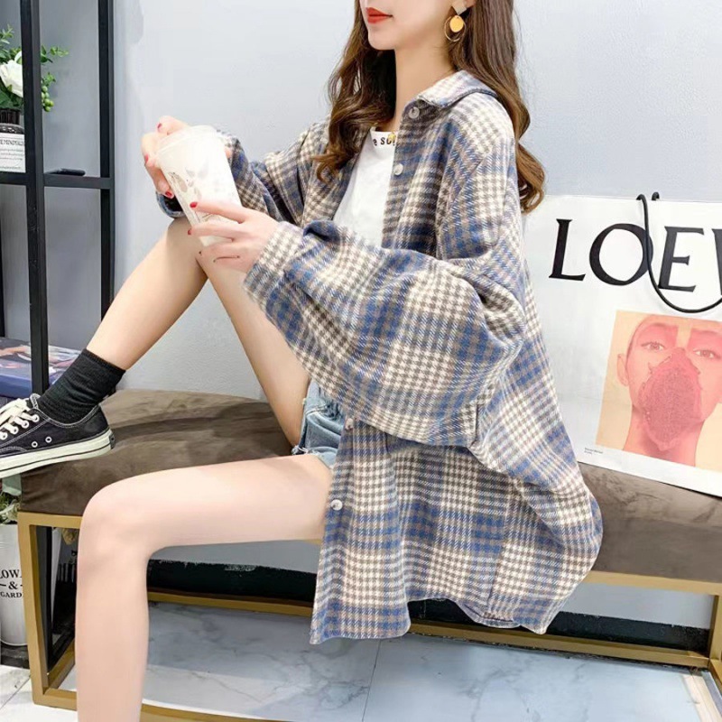 A large version of a waxed plaid shirt Hong Kong style Coat