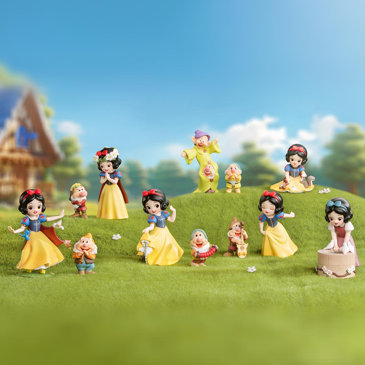 POP MART Disney Snow White Classic Series Figures [1 Blind Box]
