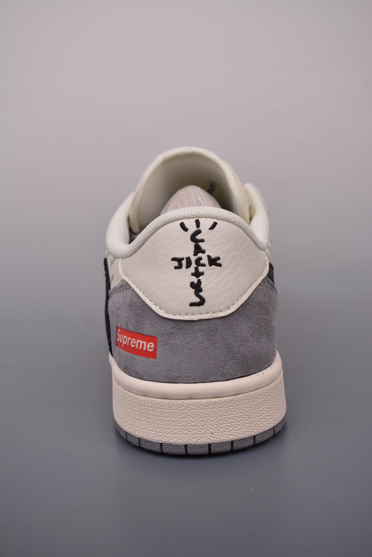 Supreme x Travis Scott x Nike Air Jordan 1 Low OG SP Beige Gray Black XY2688-120