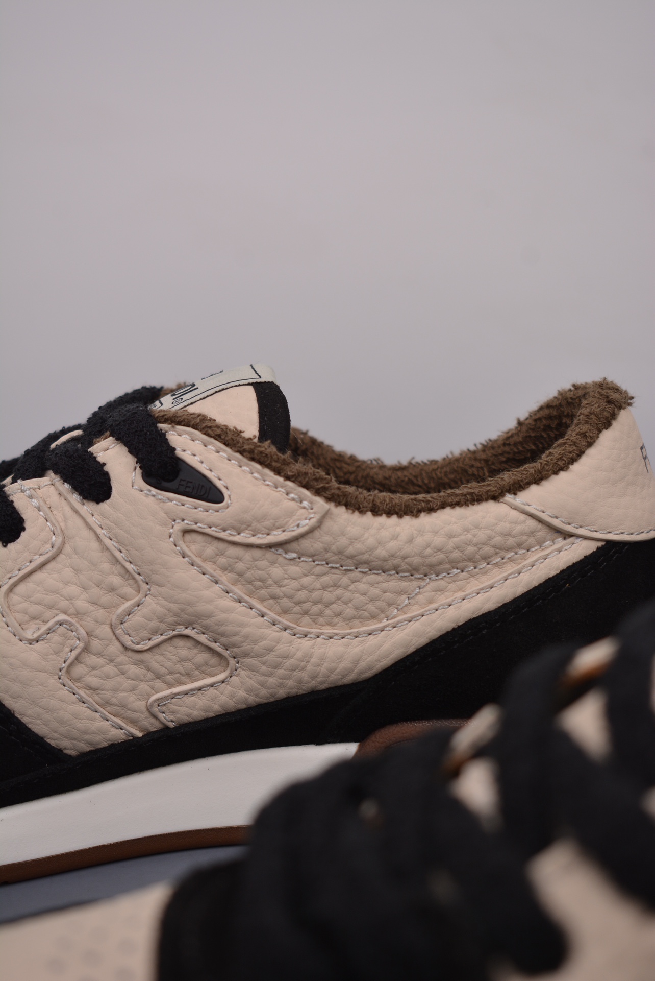 Fendi Match Sneaker Low Velcro Leather Off-White Black 7E1493AHH2F1FZB