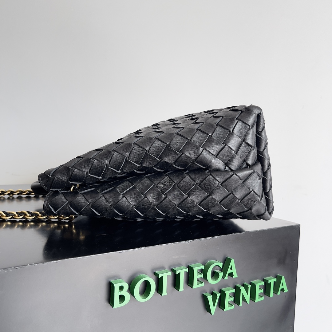 Bottega Veneta ANDIAMO chain bag 786009