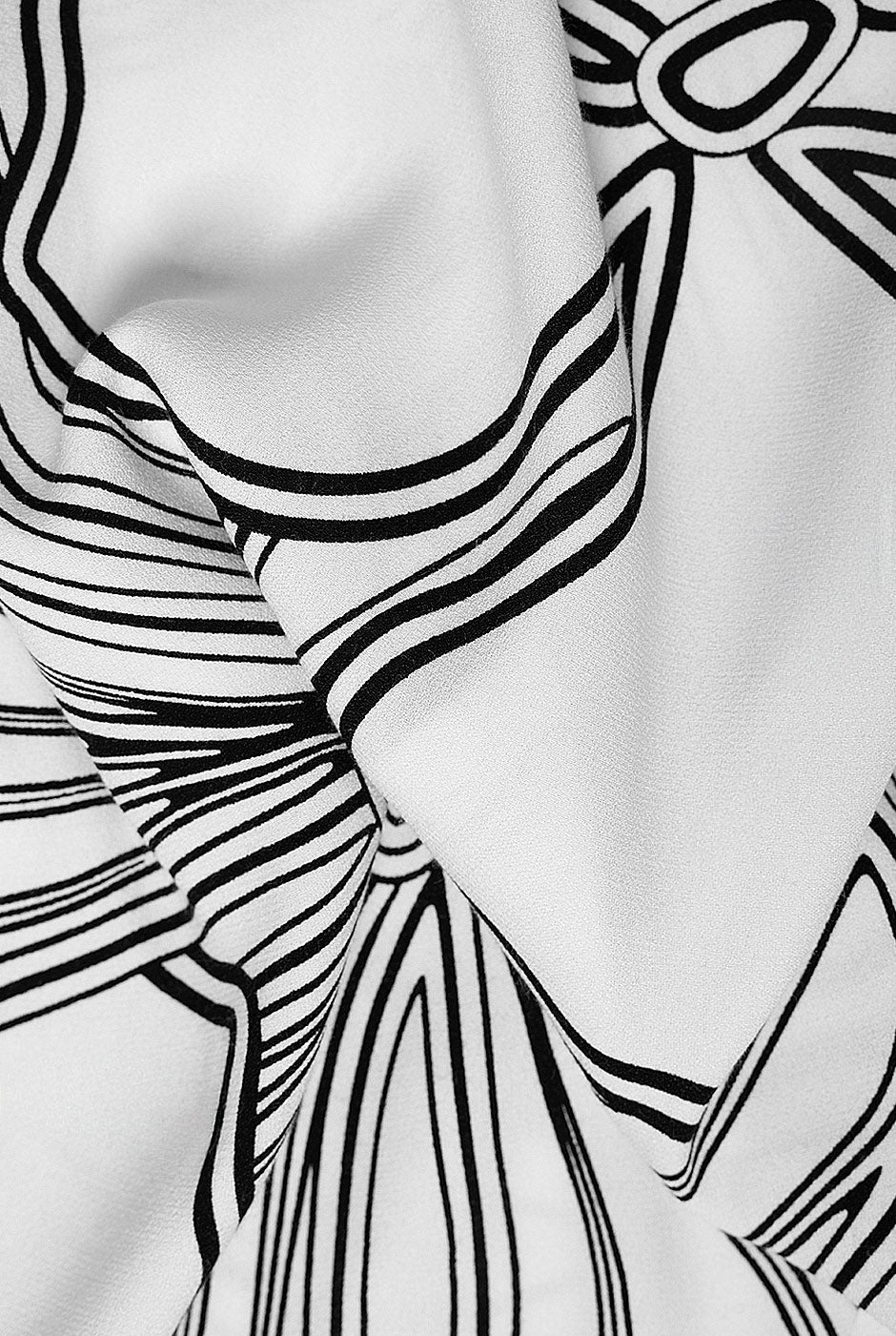 Blusa con elevadores en mangas