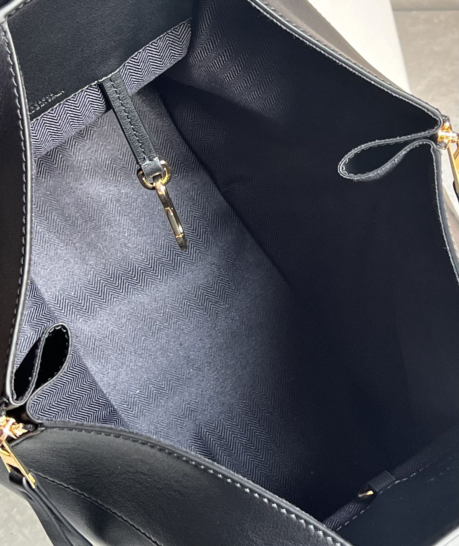 Loewe Hammo bag 0216