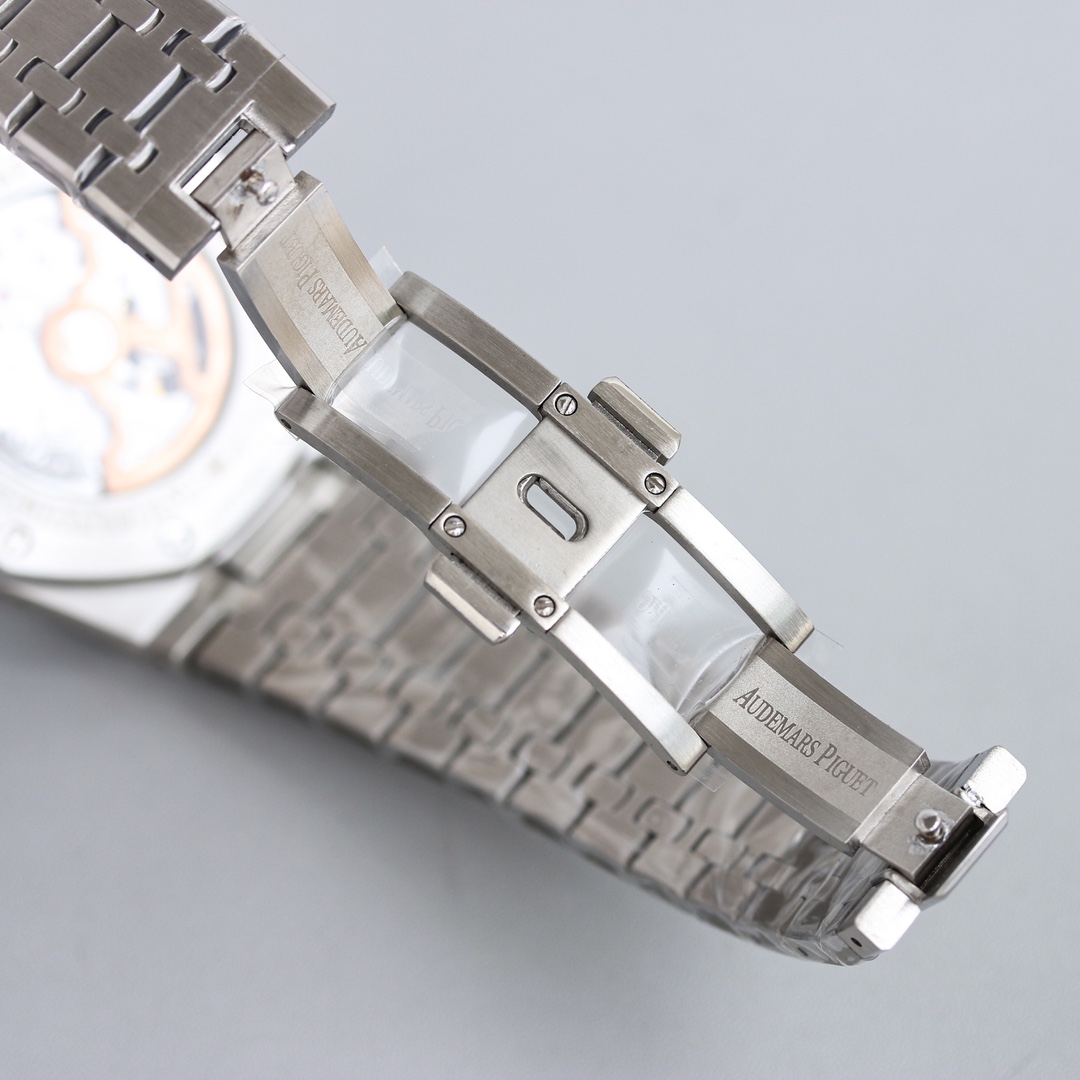 Audemars Piguet Royal Oak 26574ST Series Men's Watch