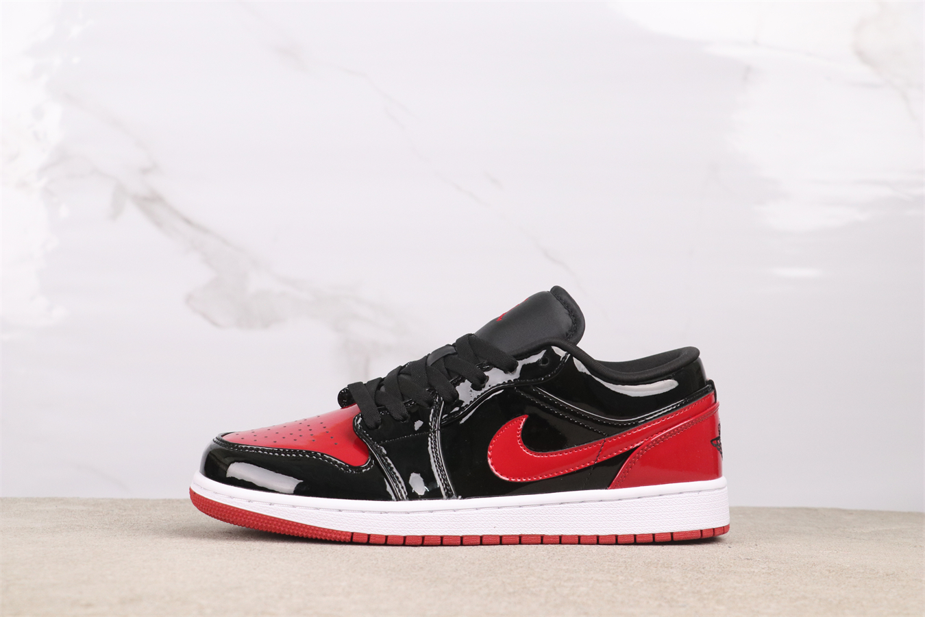 Air Jordan 1 Low 'Patent Bred' 553558-063