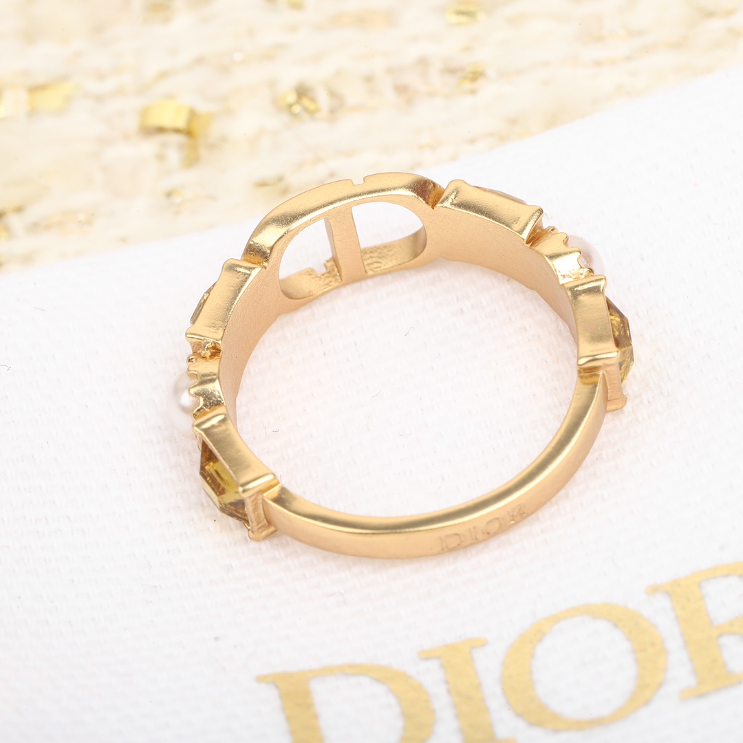 Dior Alphabet Square Diamond Ring