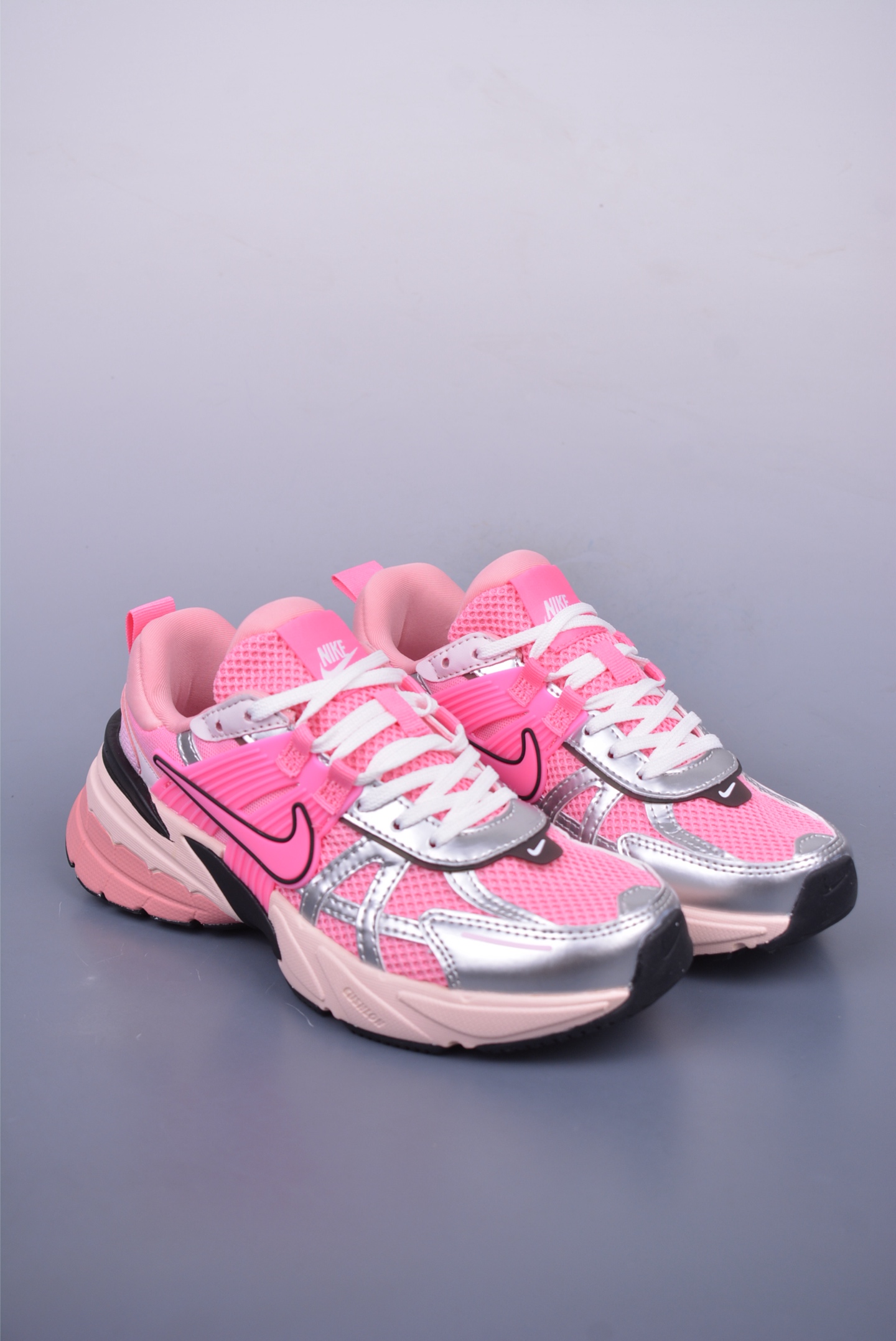 Nike Wmns V2K Runtekk LowPinkMetallic FD0736-100