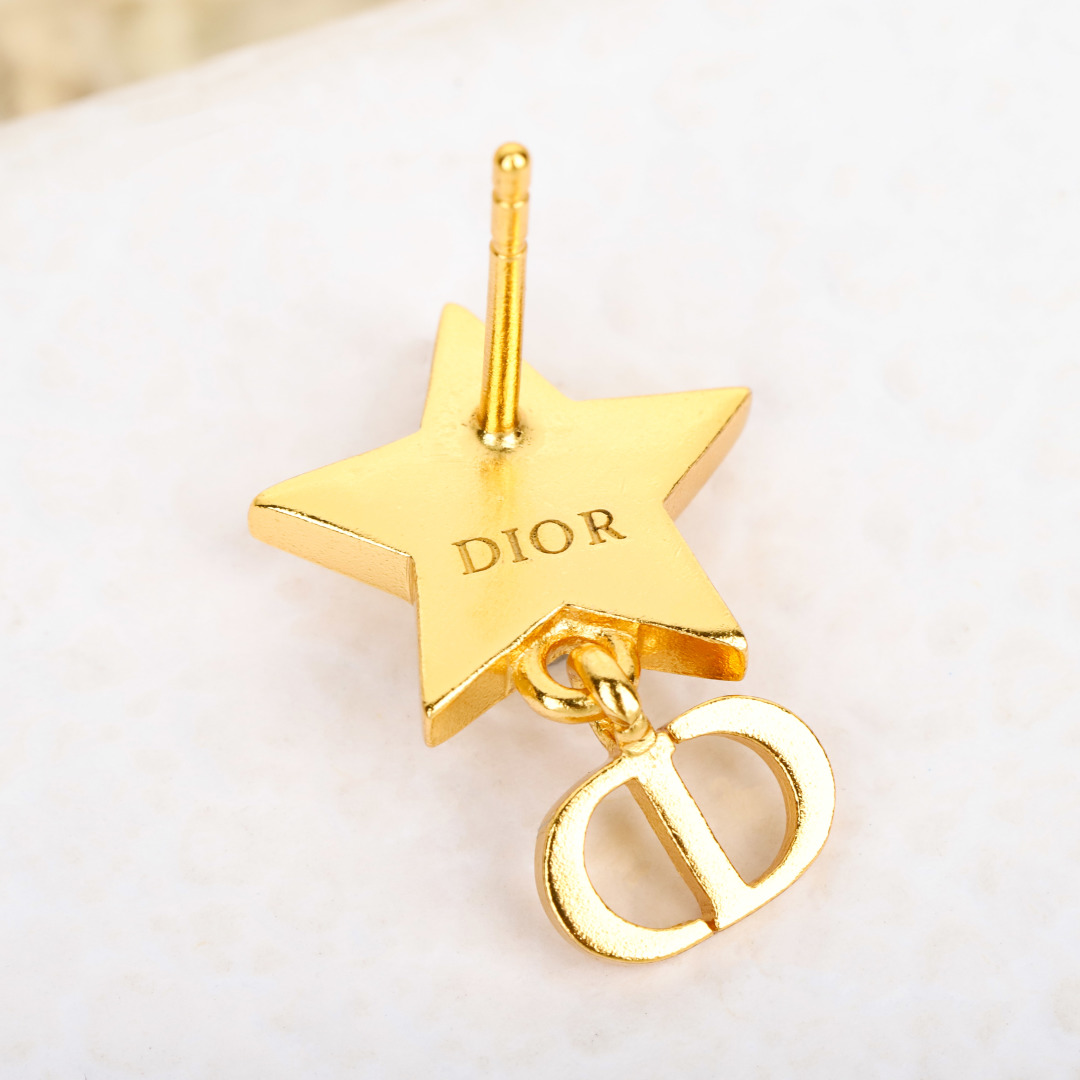 Dior 25 five-pointed star earrings