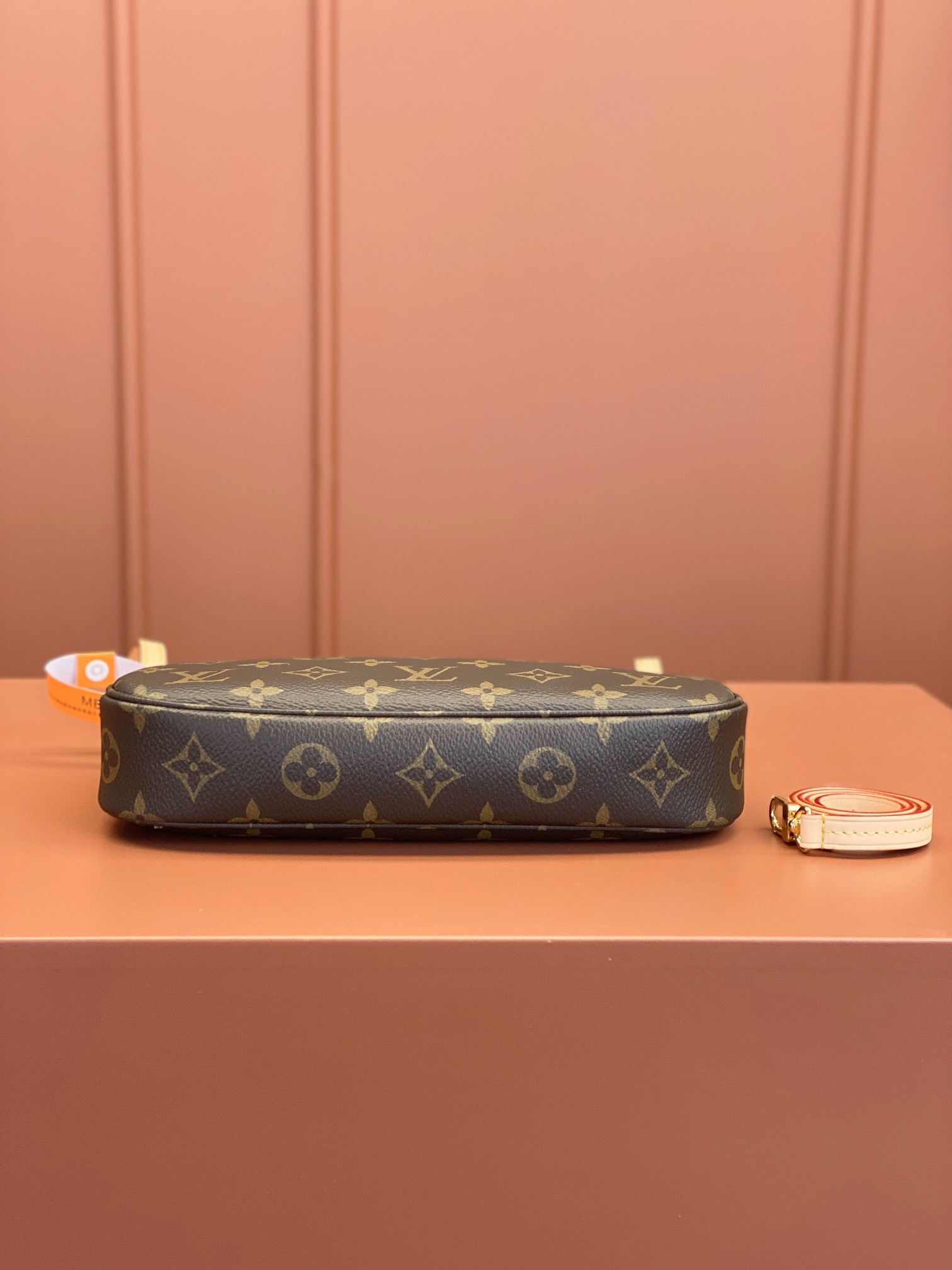 Louis Vuitton Mahjong Bag M40712