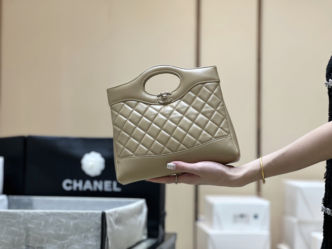 Chanel 24S mini 31bag AS4133 00148