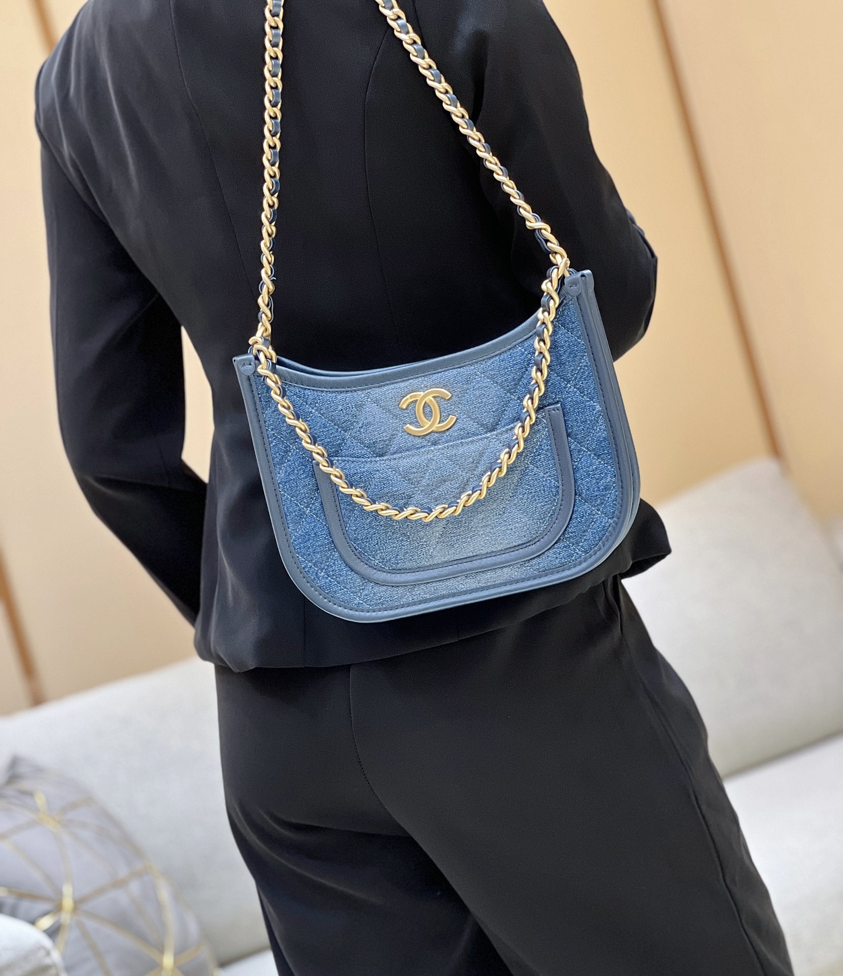 Chanel 24S denim hobo AS4532 00128