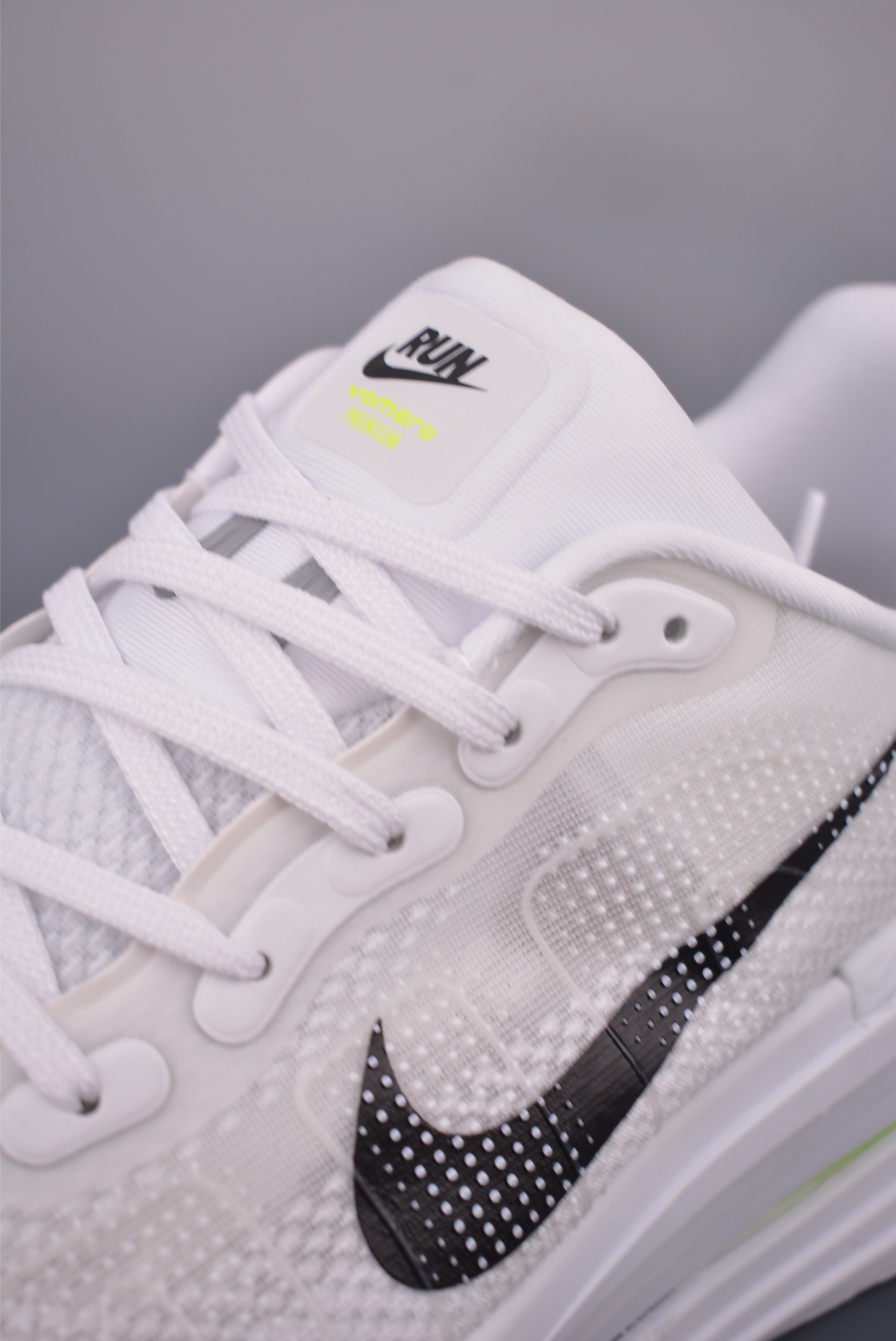 Nike Vomero Premium Air 