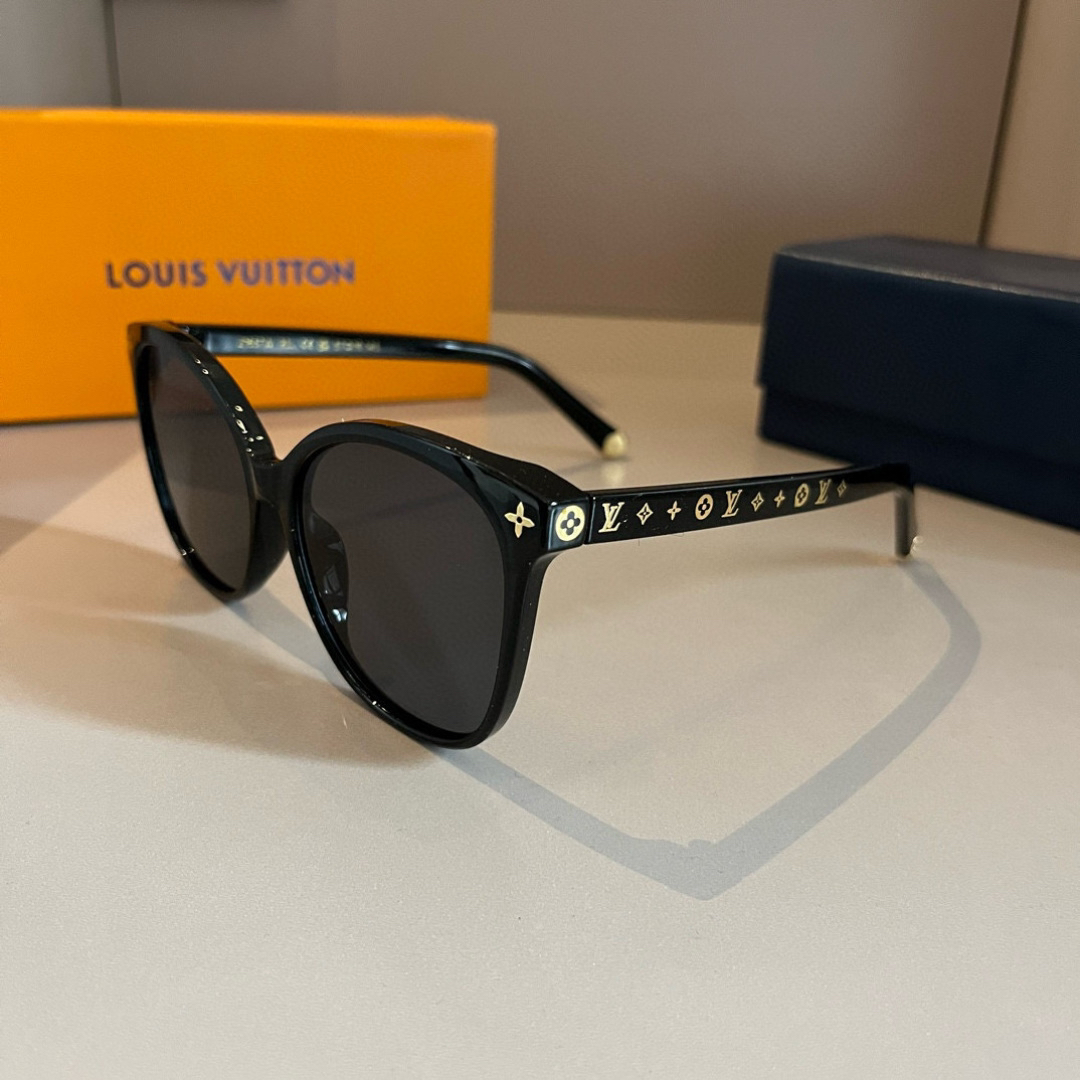 Louis Vuitton Square Frame Sunglasses