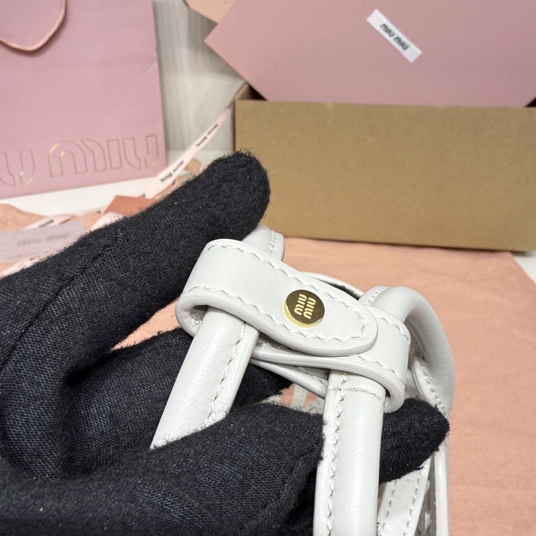 Miu Miu Naa leather bag 5BA294