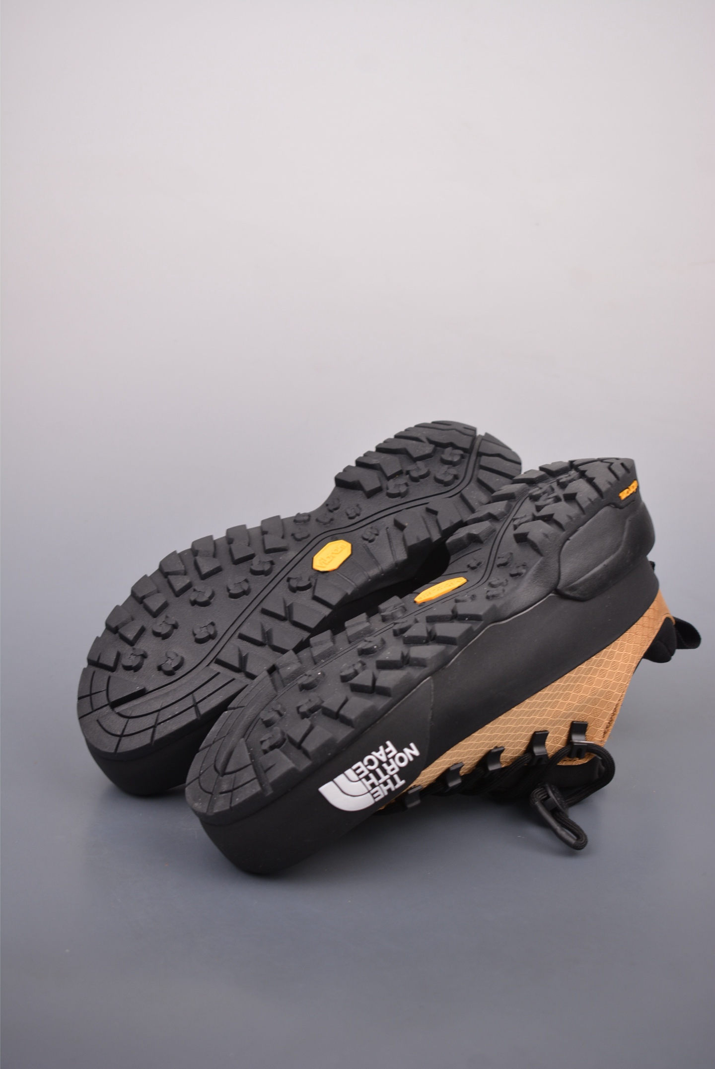 The North Face Glenclyffe Low Hiking Shoes Black Yellow NF0A817BKOM