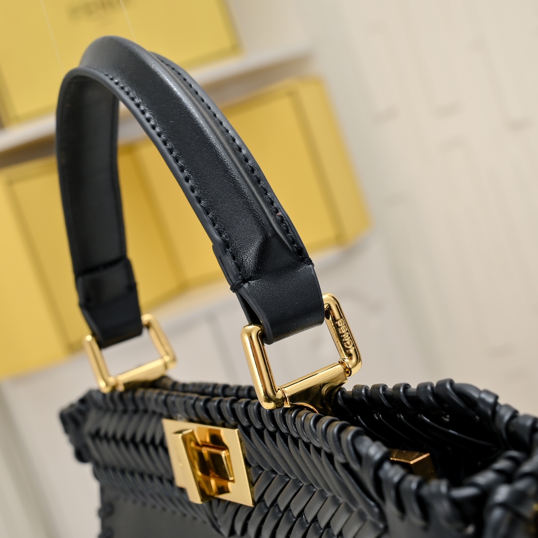 FENDI Iconic ekaboo ISeeU Large Bag 3317