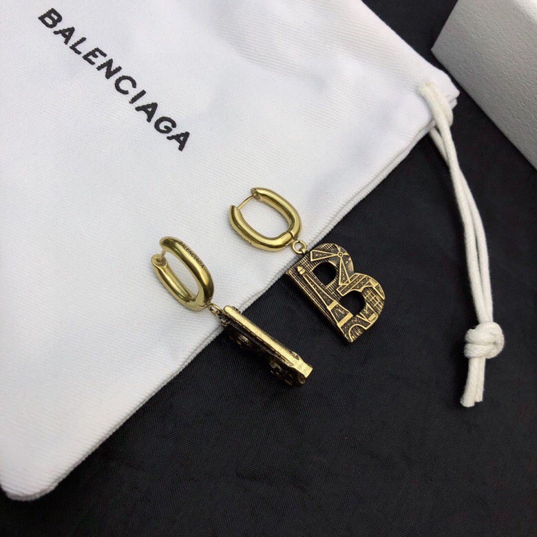Balenciaga BB shallow carving earrings