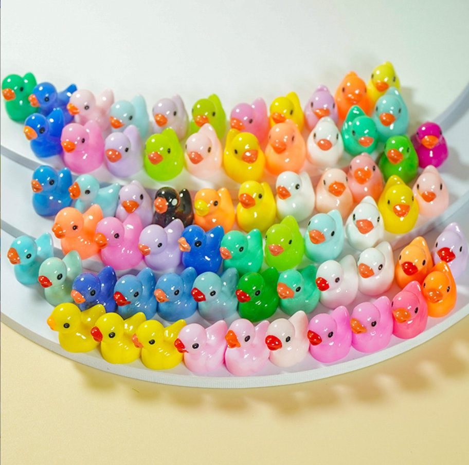 Challenge Hiding 100 Mini Ducks🦆