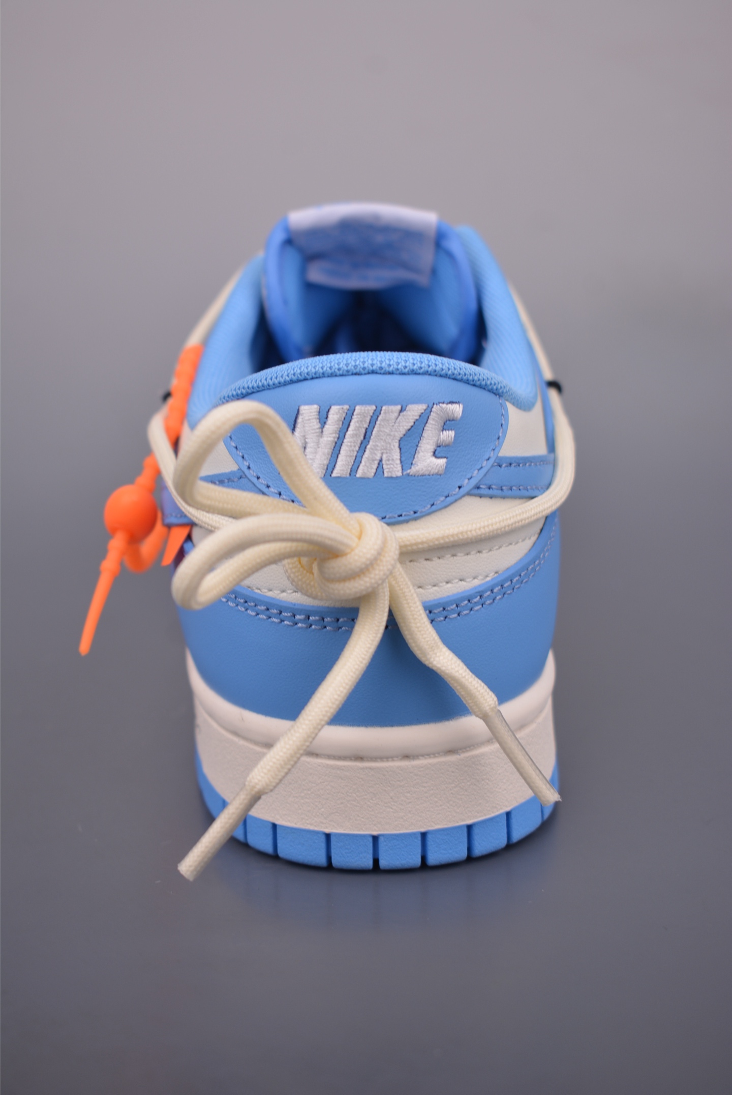 Nike SB Dunk Low 