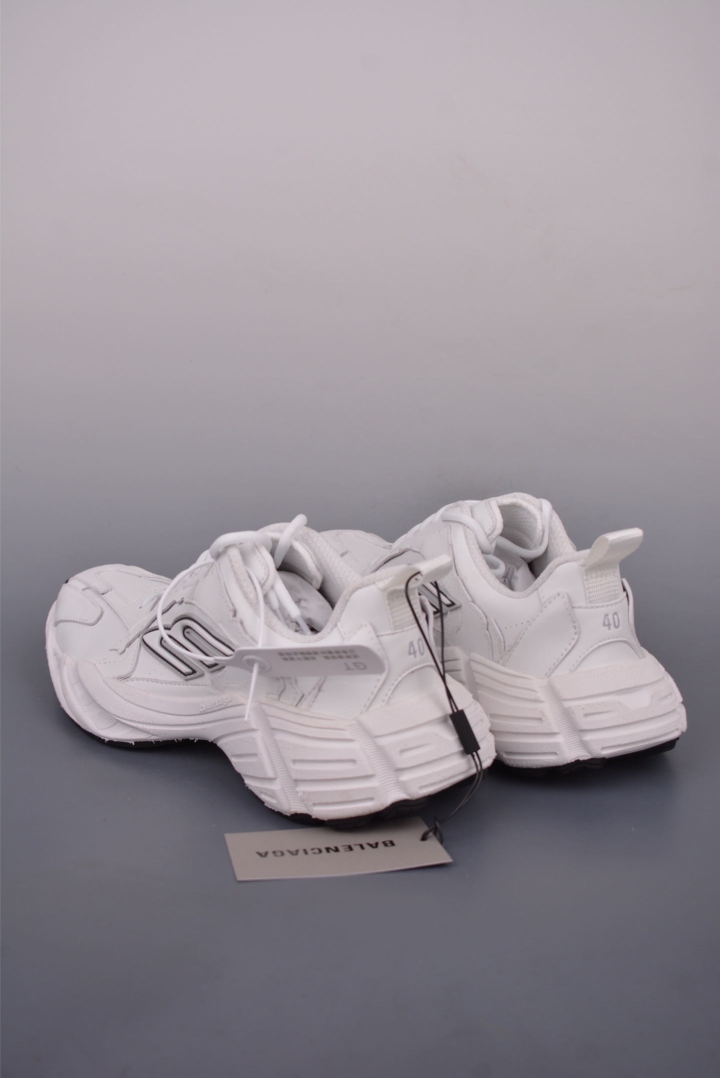 BALENCIAGA Monday Sneaker 