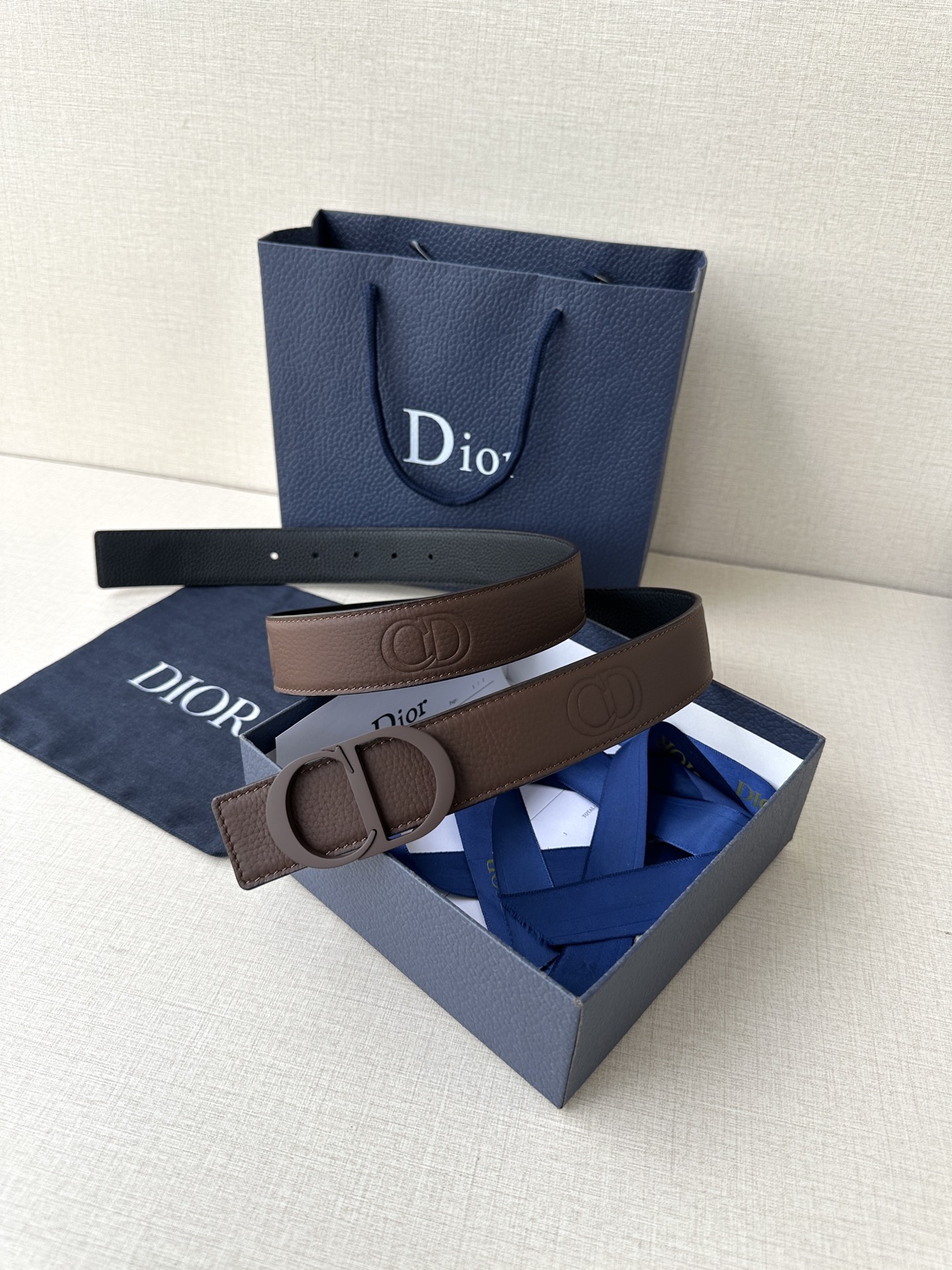 Dior embossed top layer leather belt 3.5CM wide