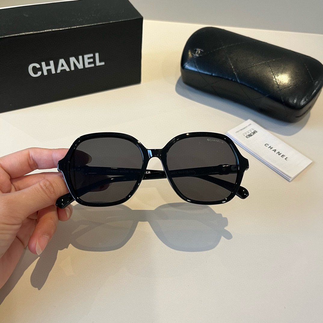 Chanel round frame sunglasses