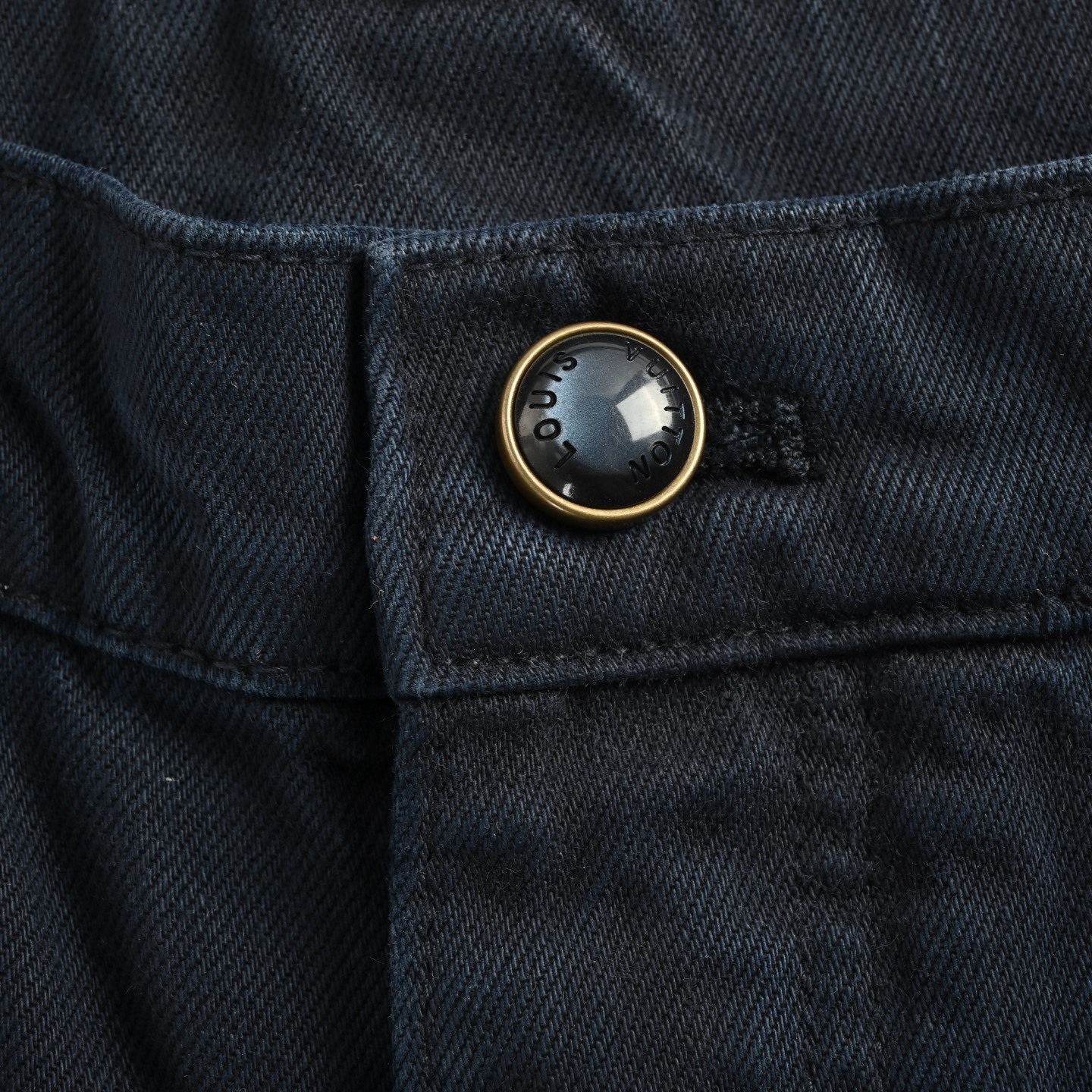 Louis Vuitton 25Fw monogram embossed jeans