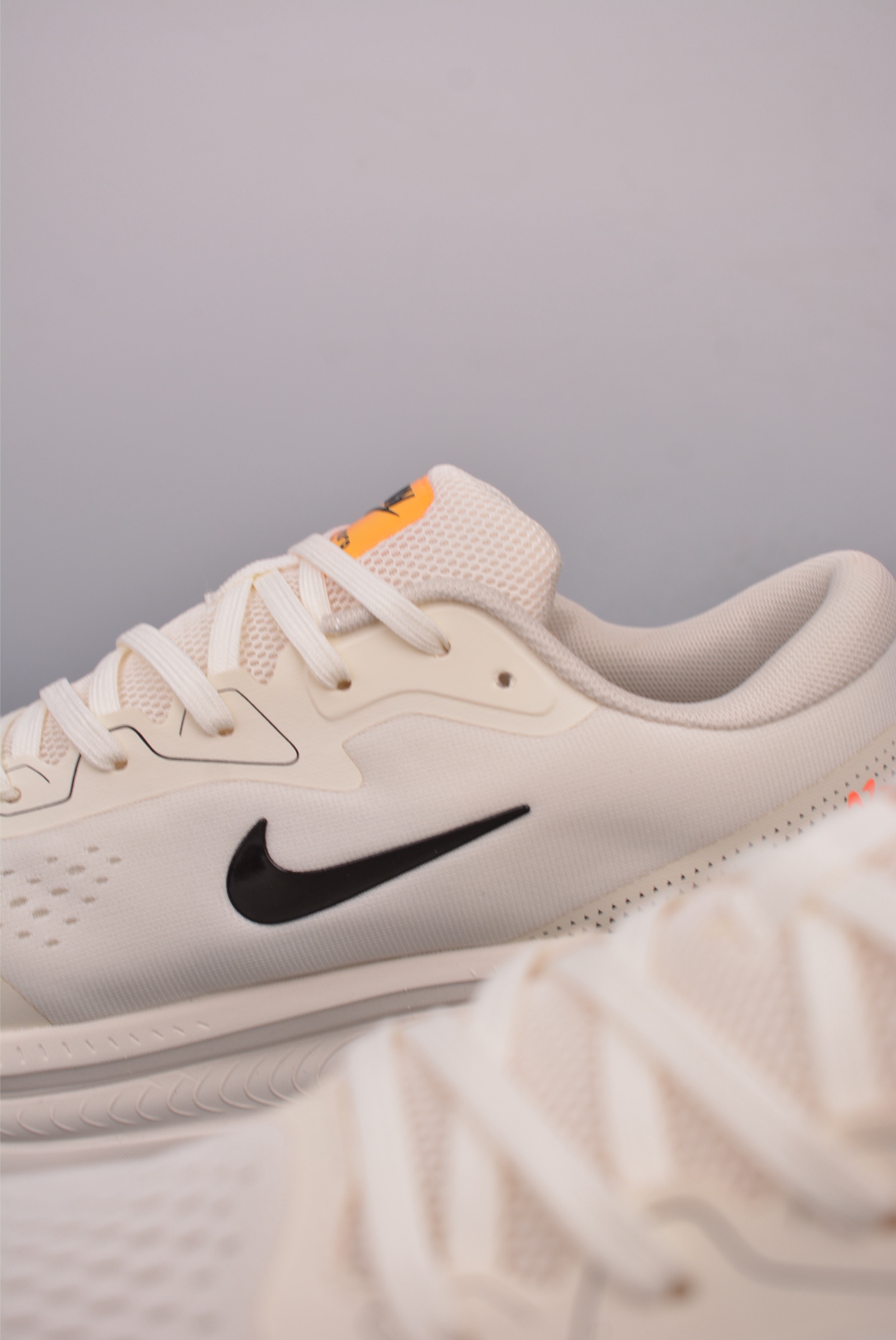 Nike Air Zoom Vomero 18X 2025 Beige