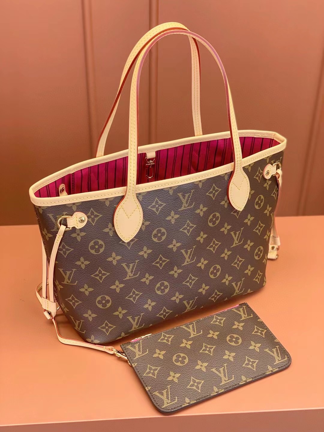 Louis Vuitton NEVERFULL Mini Bag M46979