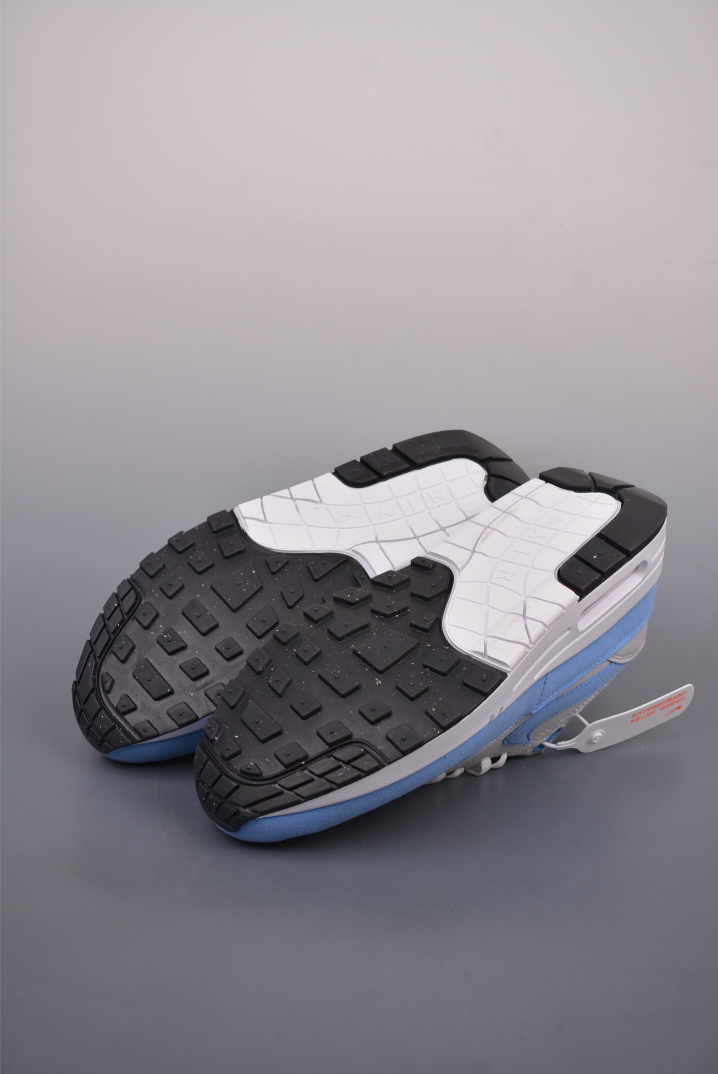 Nike Air Max 1'87 Original Series White, Blue and Gray