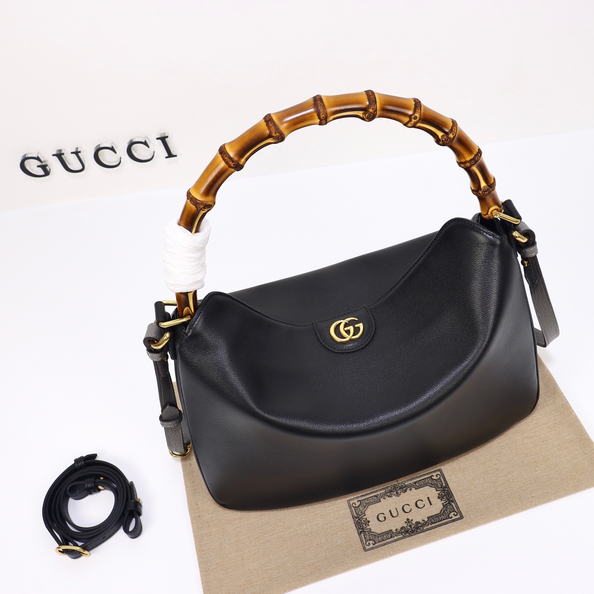 Gucci Diana large shoulder bag 746245 UAAAY 1092
