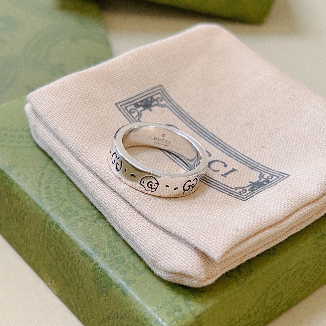 GUCCI GG Engraving Ring