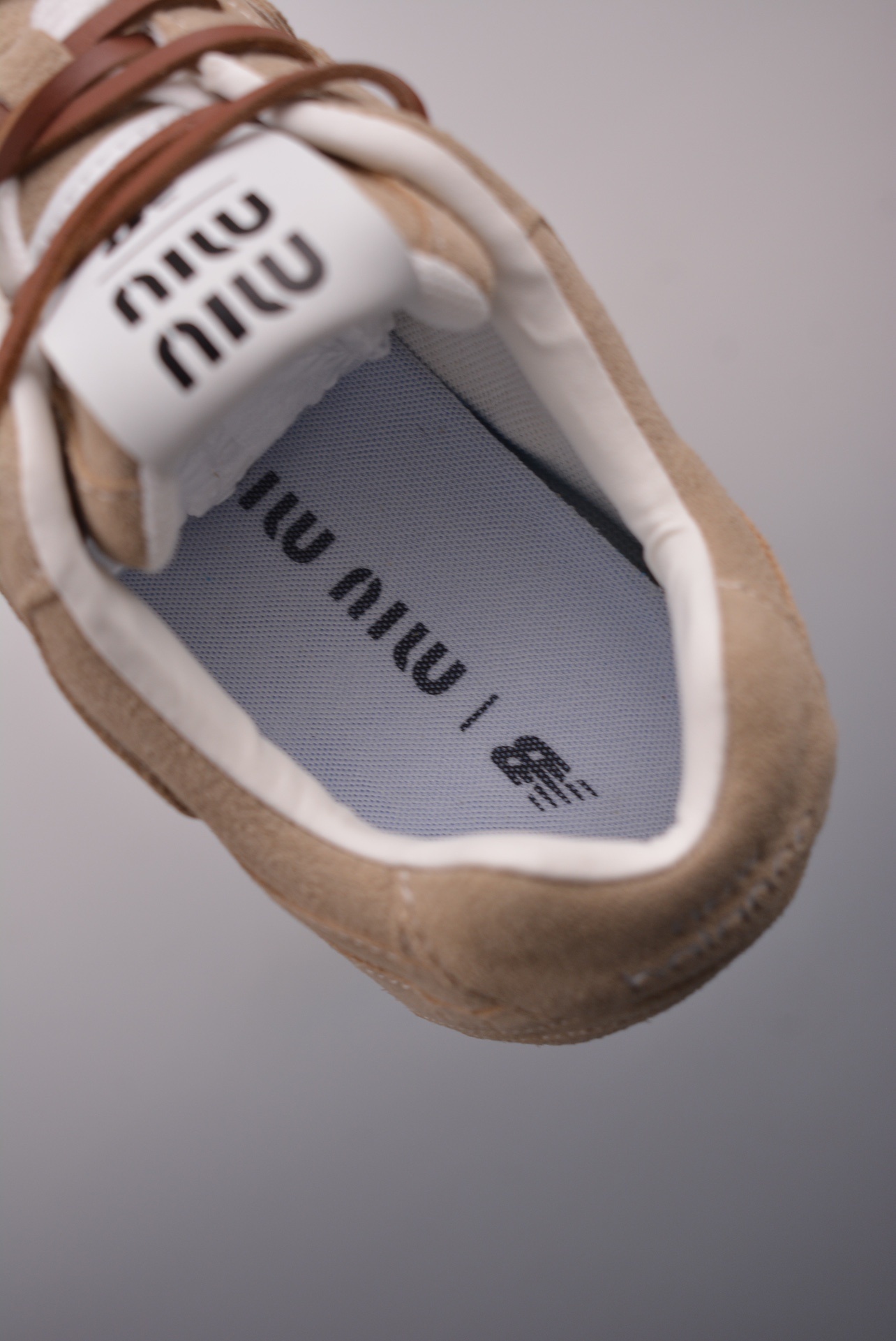 Miu Miu x New Balance 530 SL 