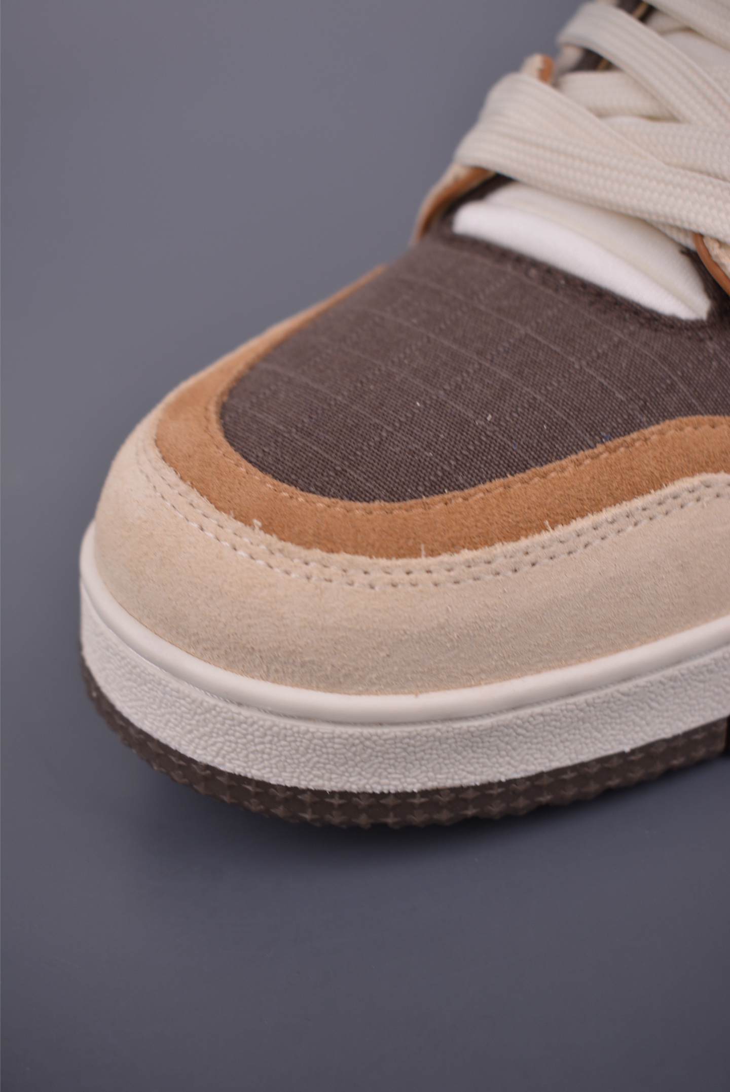 Louis Vuitton Trainer Sneaker Low 