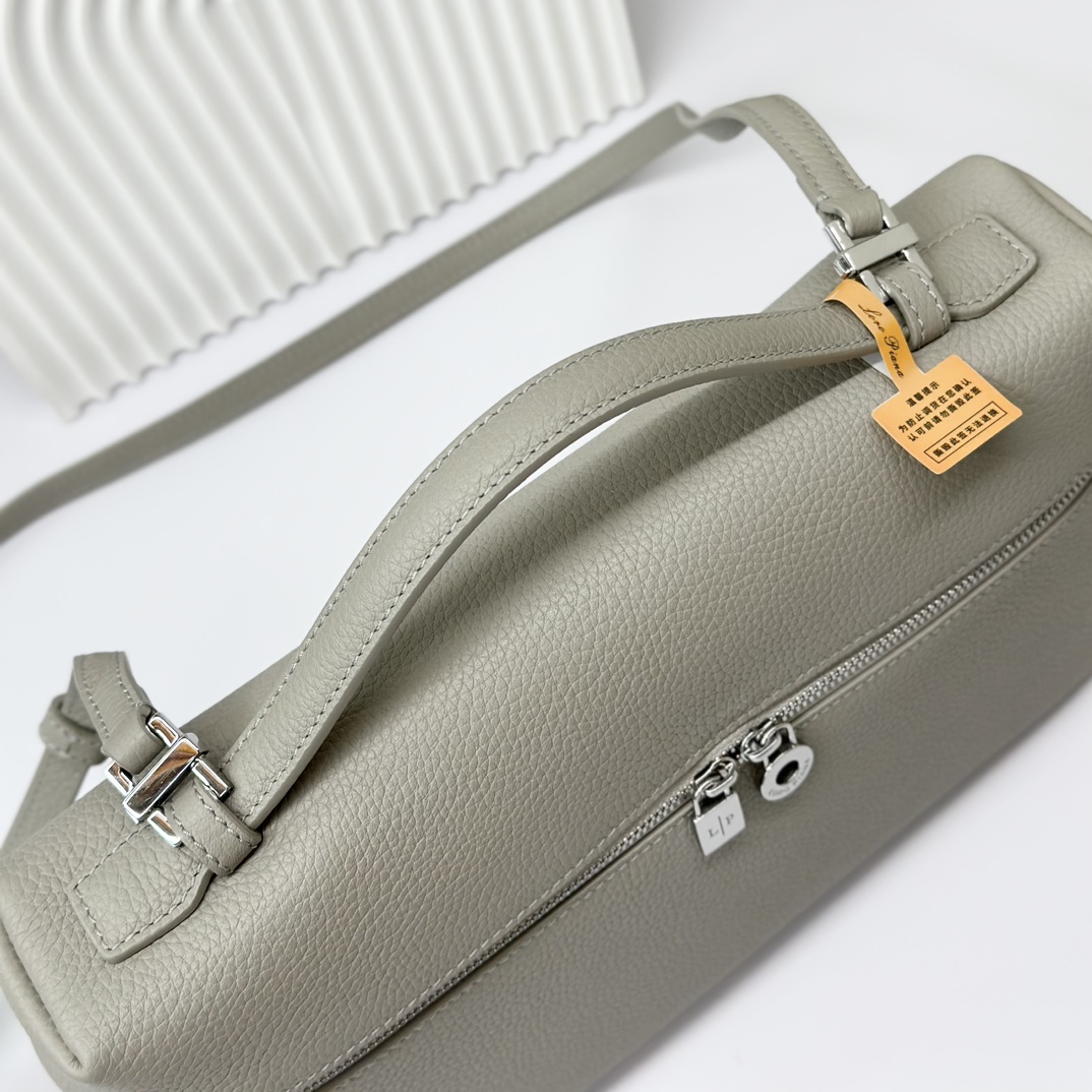Loro Piana Extra poet L27 Clutch FAI8511