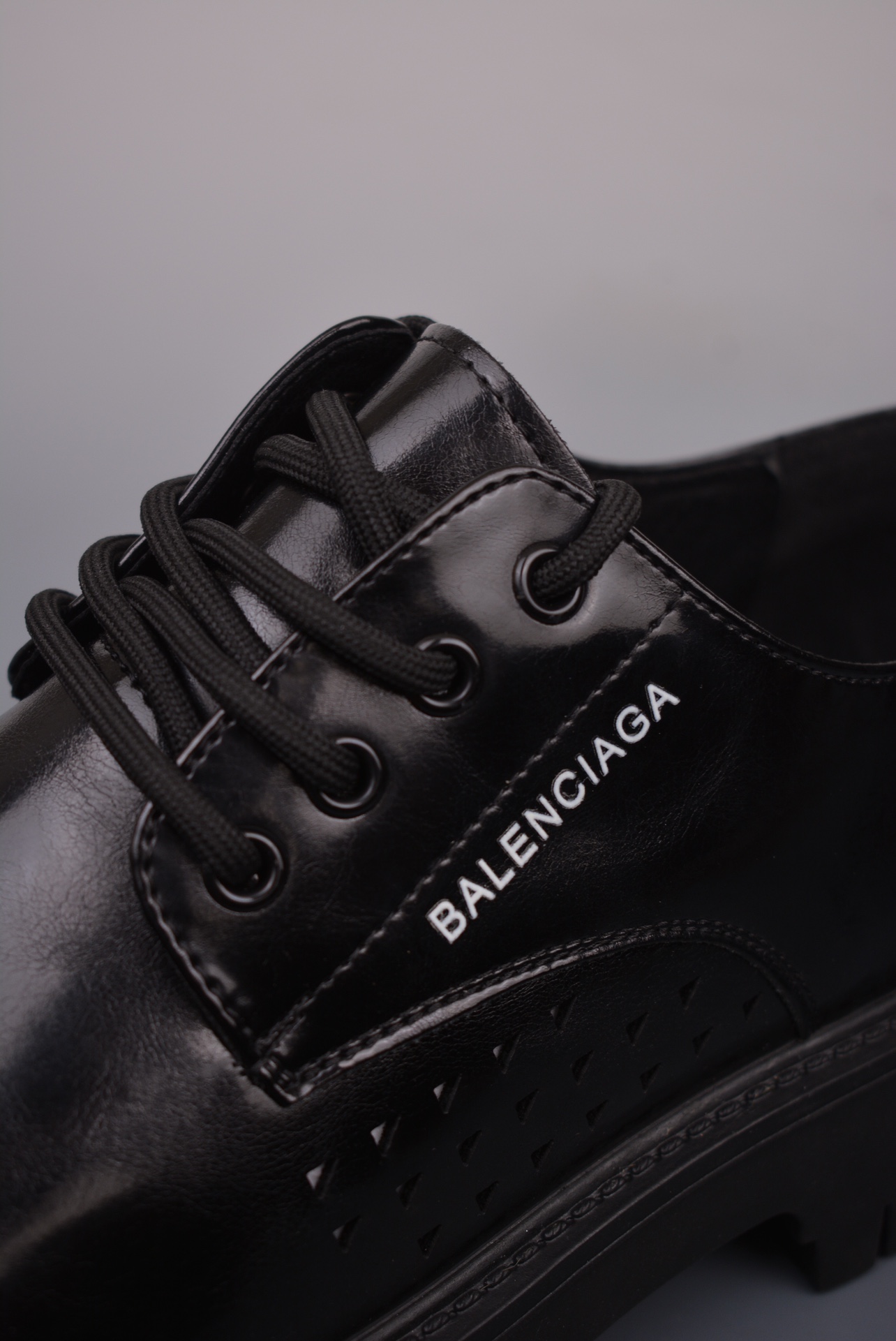 Balenciaga Derby Round Toe Shoes Low