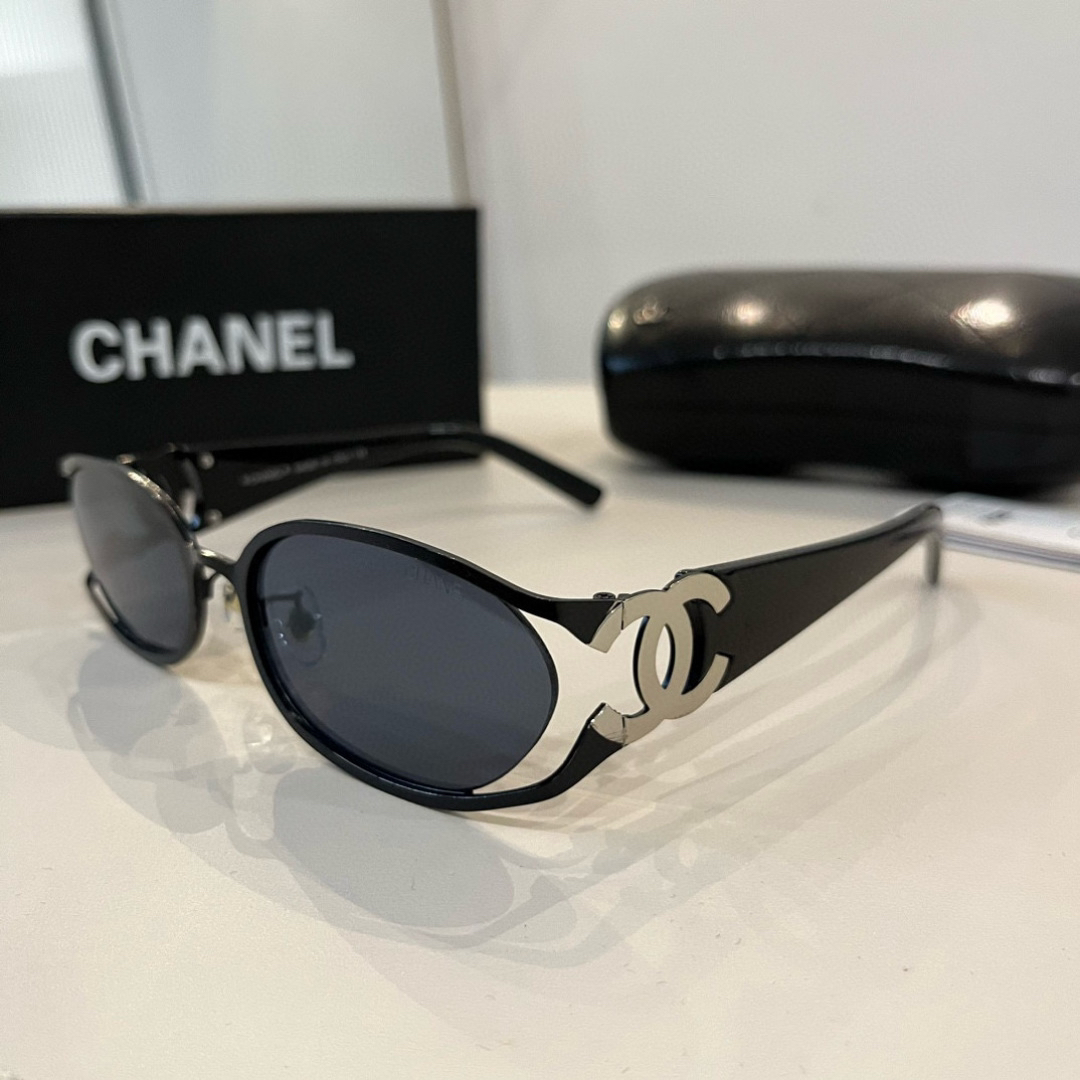 Chanel round frame sunglasses