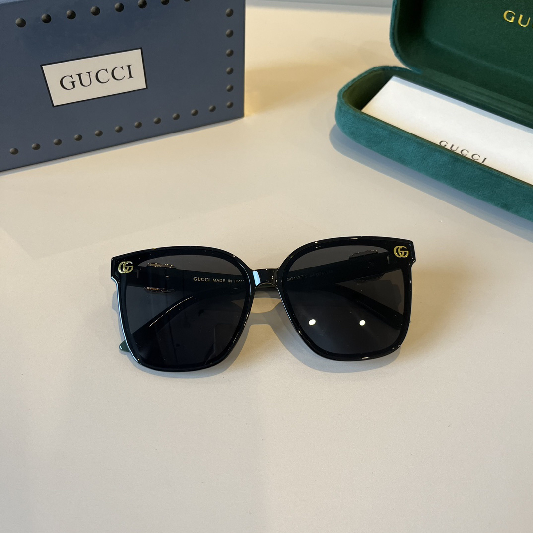 Gucci Square Frame Sunglasses
