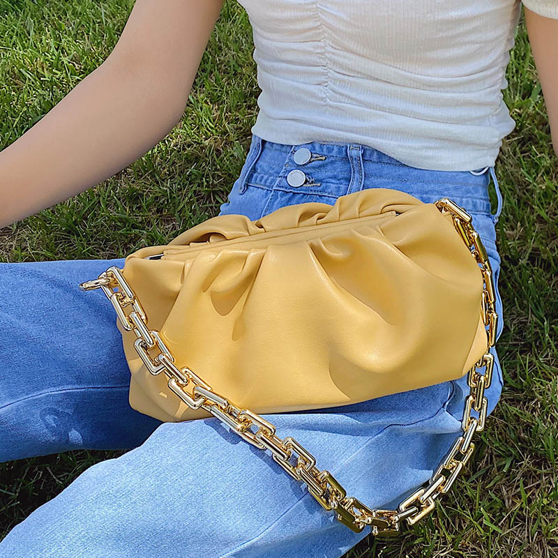 2021 Gold Chains Dumpling Clip Purse Bag