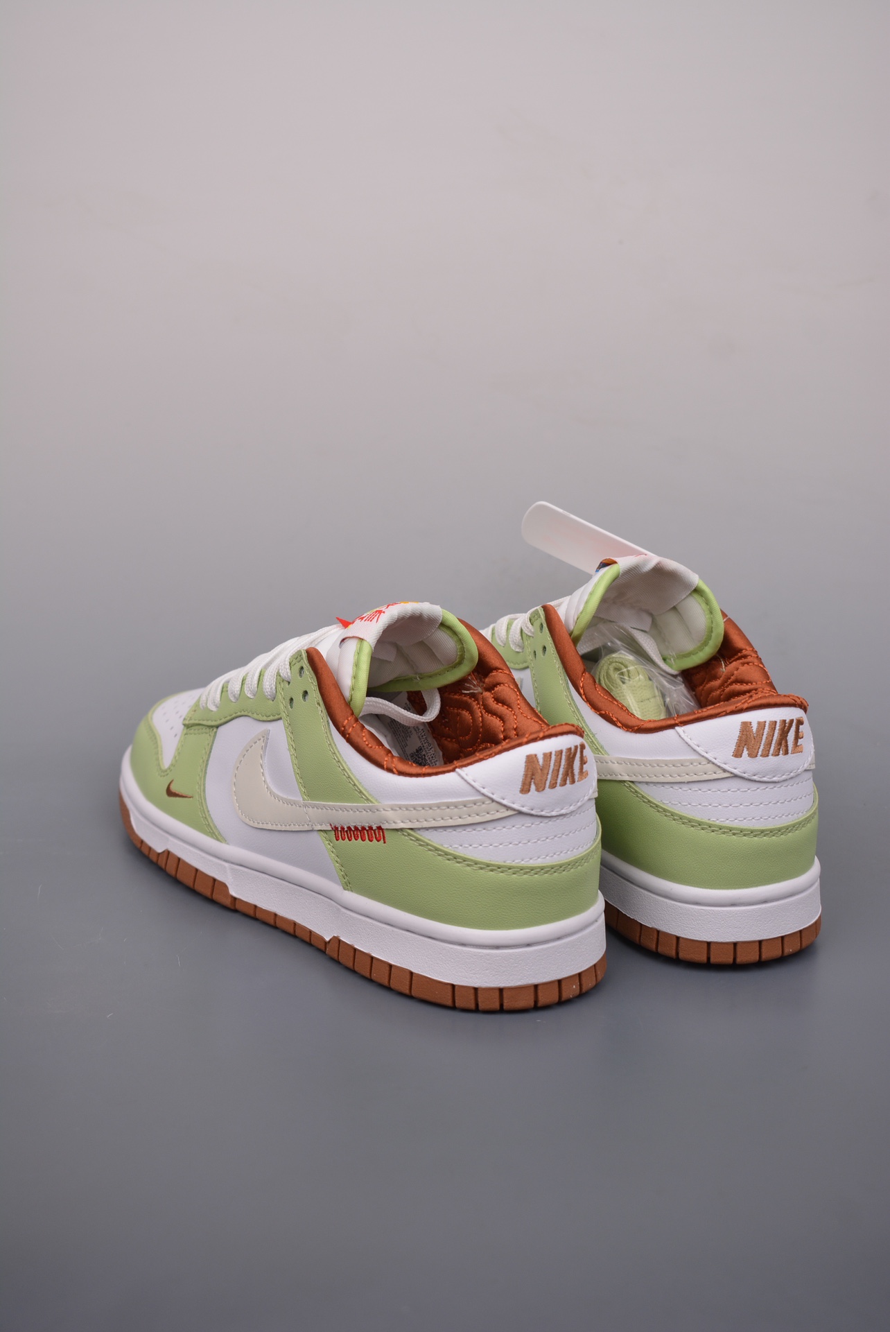 Nike SB Dunk Low Year of the Snake light green white HV6001-101