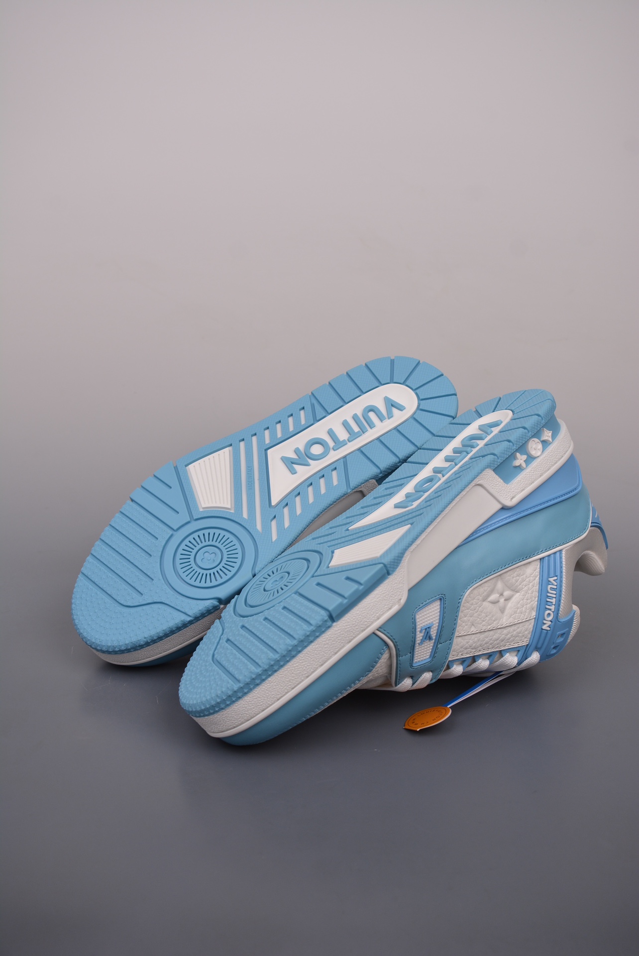 Louis Vuitton Trainer Sneaker Low Blue and White Embossed 1AA6X3