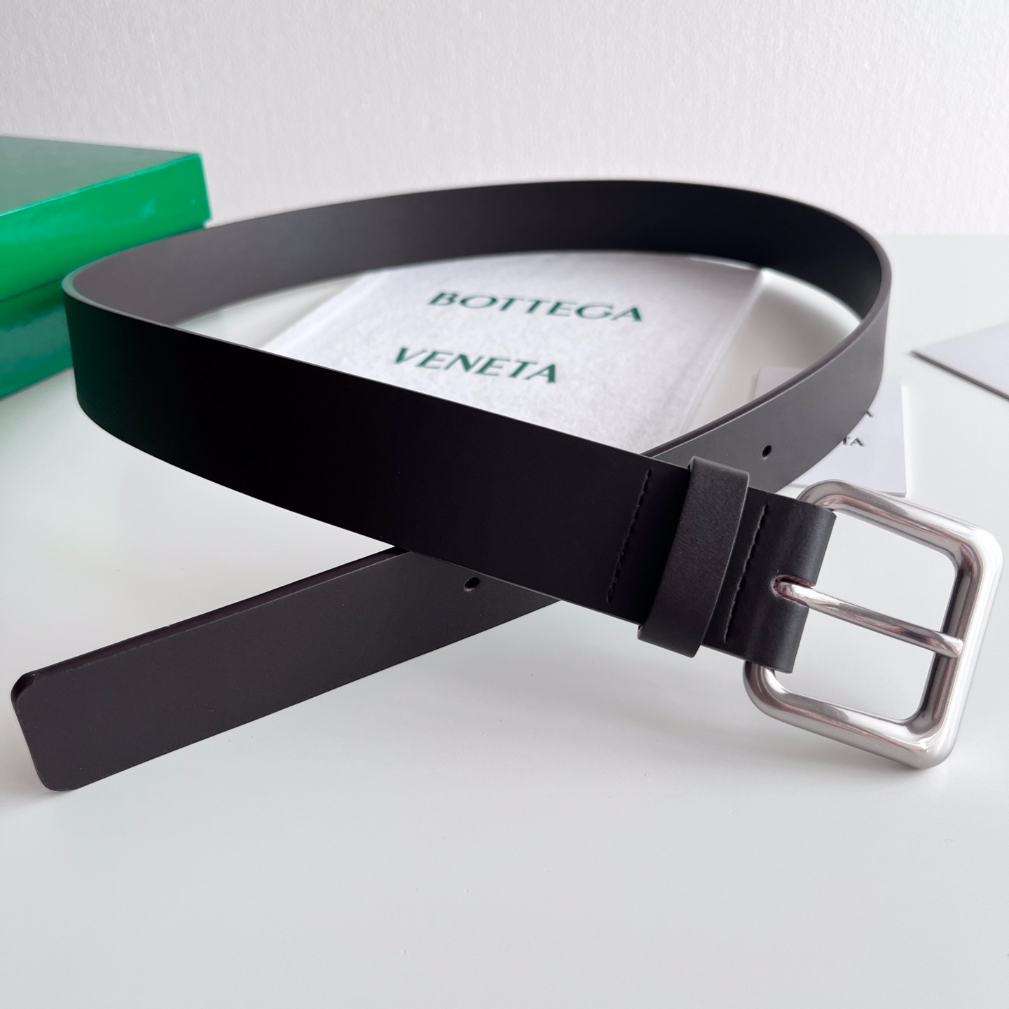 Bottega Veneta vintage pin buckle cowhide double-sided belt 3.5cm wide